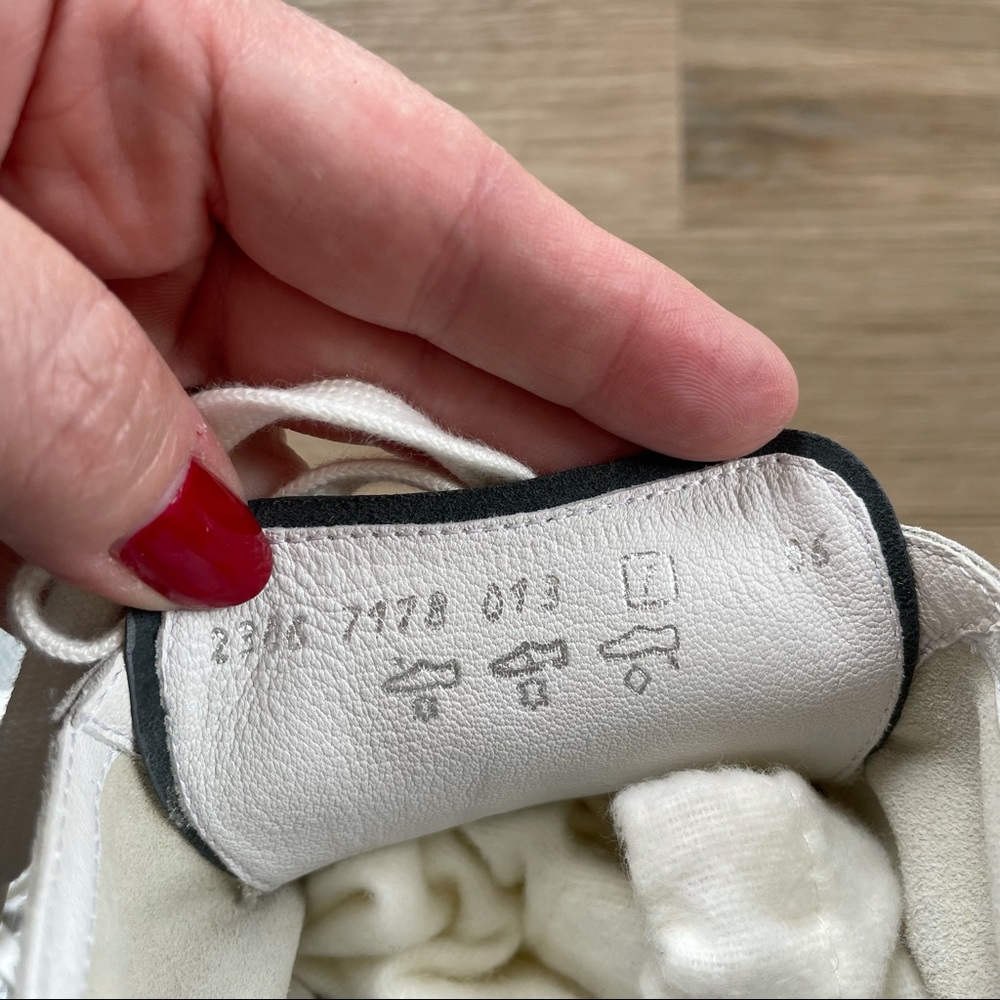 Högl silver sneakers BNWT - size 7UK (size 9). - Picture 3 of 5
